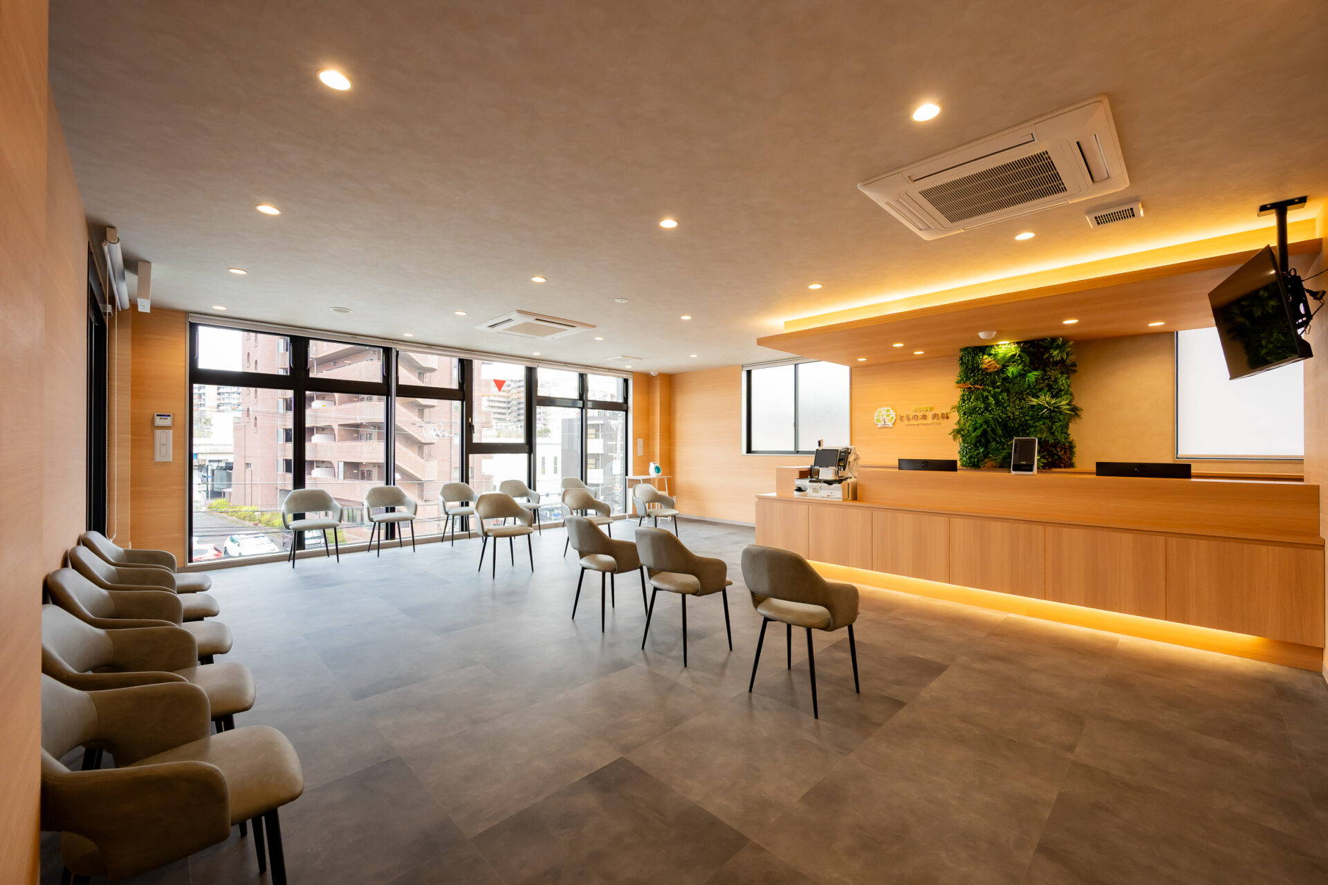 メインビジュアル01（PC）