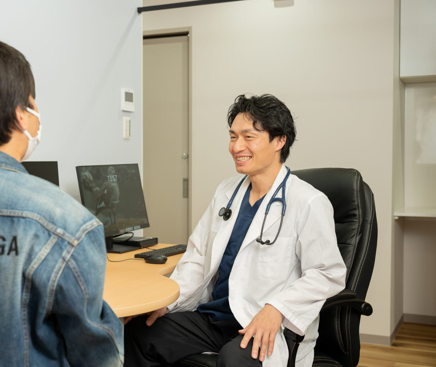 メインビジュアル02（PC）